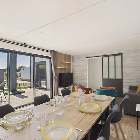 Chalet Piscine Chauffée Commune, 4 Adultes 2 Enfants