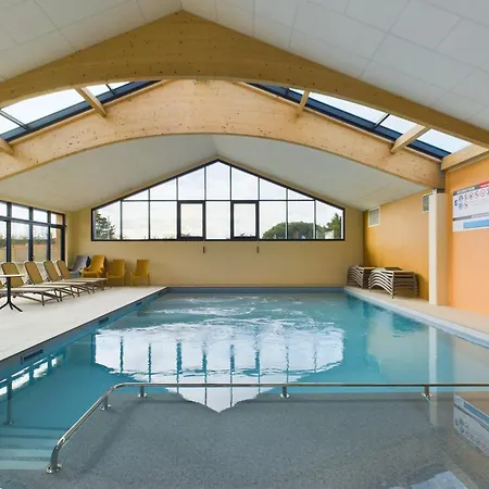 Piscine Chauffée Commune, 4 Adultes 2 Enfants * Saint-Gilles-Croix-de-Vie