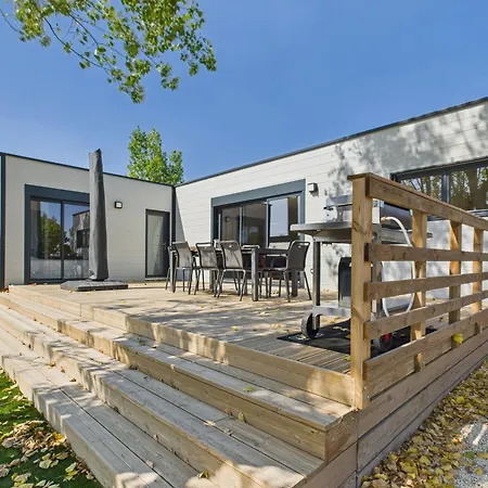 Piscine Chauffée Commune, 4 Adultes 2 Enfants Chalet *